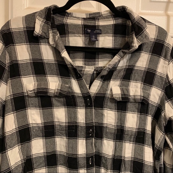 Gap Flannel - Picture 2 of 7